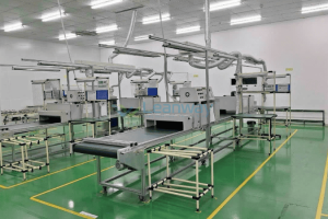 TÍNH NĂNG VÀ ỨNG DỤNG CỦA BĂNG TẢI TỰ ĐỘNG TRONG SẢN XUẤT CÔNG NGHIỆP